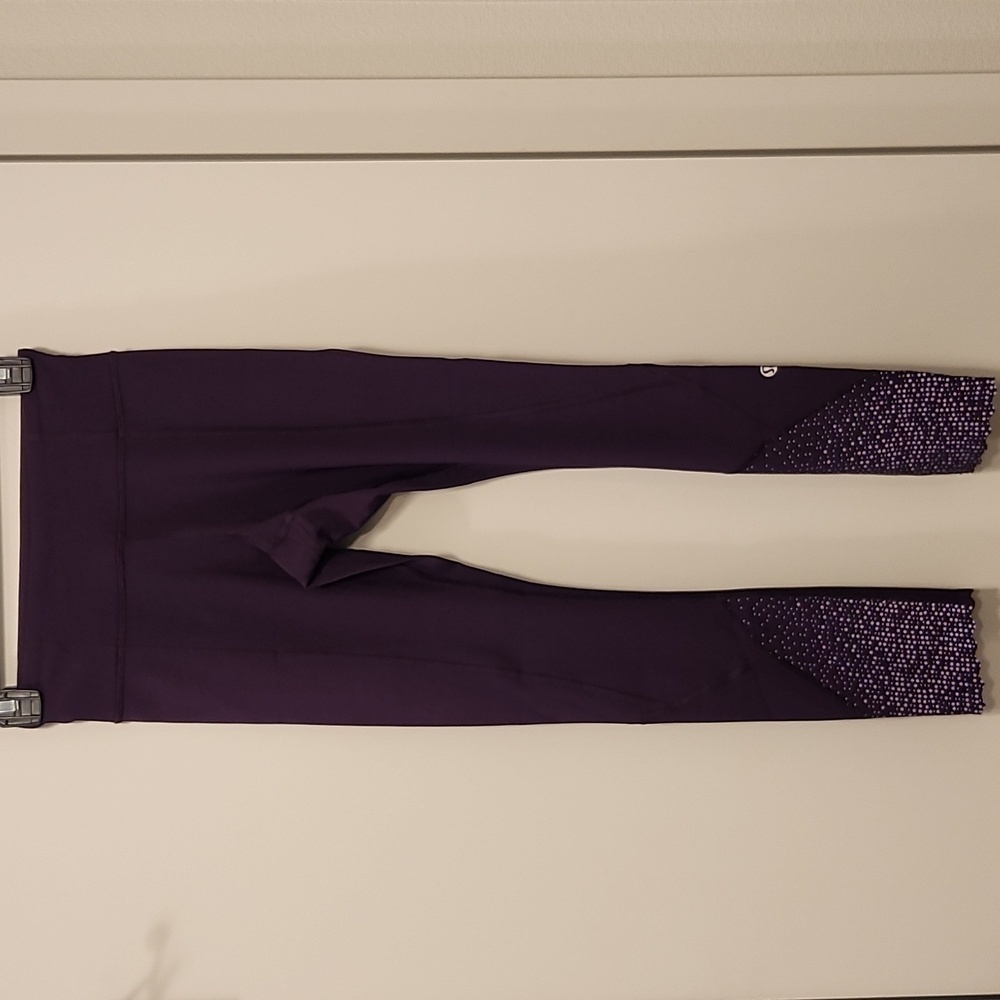 Lululemon Tight stuff reflective leggings